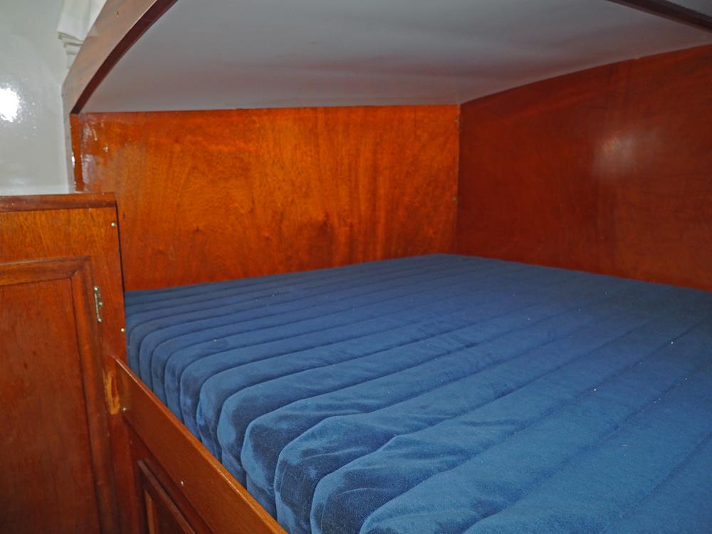 Cabin en avant, H&eacute;bergements